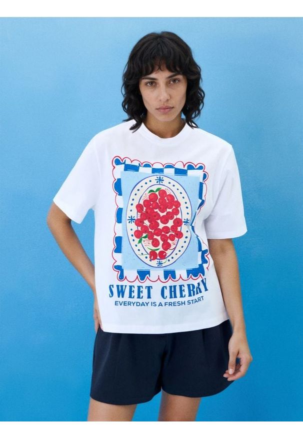 Sinsay - Bawełniana koszulka z nadrukiem - biały. Kolor: biały. Materiał: bawełna. Wzór: nadruk