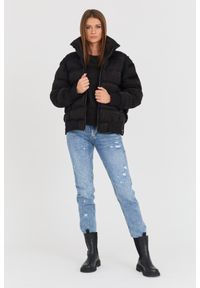 Blauer USA - BLAUER Czarna damska plisowana kurtka, Rozmiar XL. Kolor: czarny
