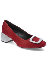 Czerwone Czółenka Espirito Eleganckie Buty Damskie. Zapięcie: klamry. Kolor: czerwony. Materiał: zamsz, skóra. Szerokość cholewki: normalna. Wzór: aplikacja. Obcas: na obcasie. Styl: elegancki. Wysokość obcasa: średni