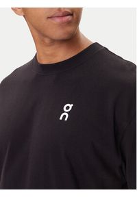 On T-Shirt Club-T 1ME1005 Czarny Relaxed Fit. Kolor: czarny. Materiał: bawełna