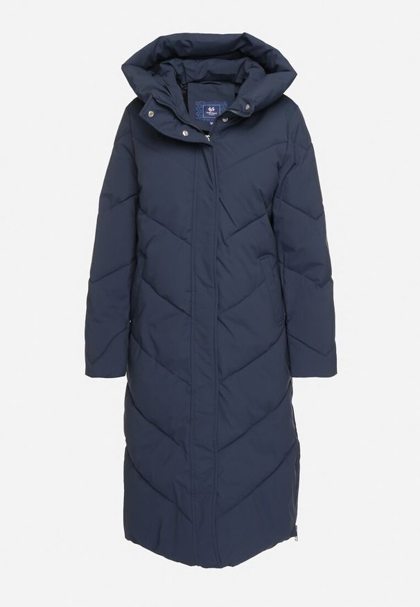 Born2be - Granatowa Kurtka Pikowana o Długim Fasonie z Nieodpinanym Kapturem i Kieszeniami Nerilani. Okazja: na spacer, na co dzień. Kolor: niebieski. Materiał: skóra. Długość: długie. Sezon: zima. Styl: elegancki, casual