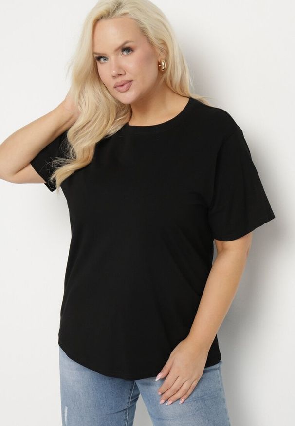 Born2be - Czarny Bawełniany Klasyczny T-shirt Oltebia. Okazja: na co dzień. Kolor: czarny. Materiał: bawełna. Styl: klasyczny