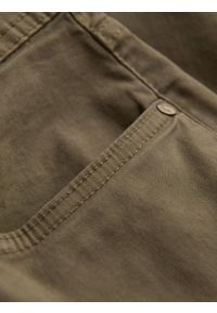 Ombre Clothing - Spodnie męskie chino o dopasowanym kroju - oliwkowe V3 OM-PACP-0151 - XXL. Okazja: na co dzień. Kolor: oliwkowy. Materiał: bawełna, materiał, tkanina, elastan. Styl: casual #6