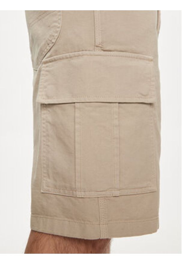 Lee Szorty materiałowe Cargo 112349316 Beżowy Loose Fit. Kolor: beżowy. Materiał: bawełna