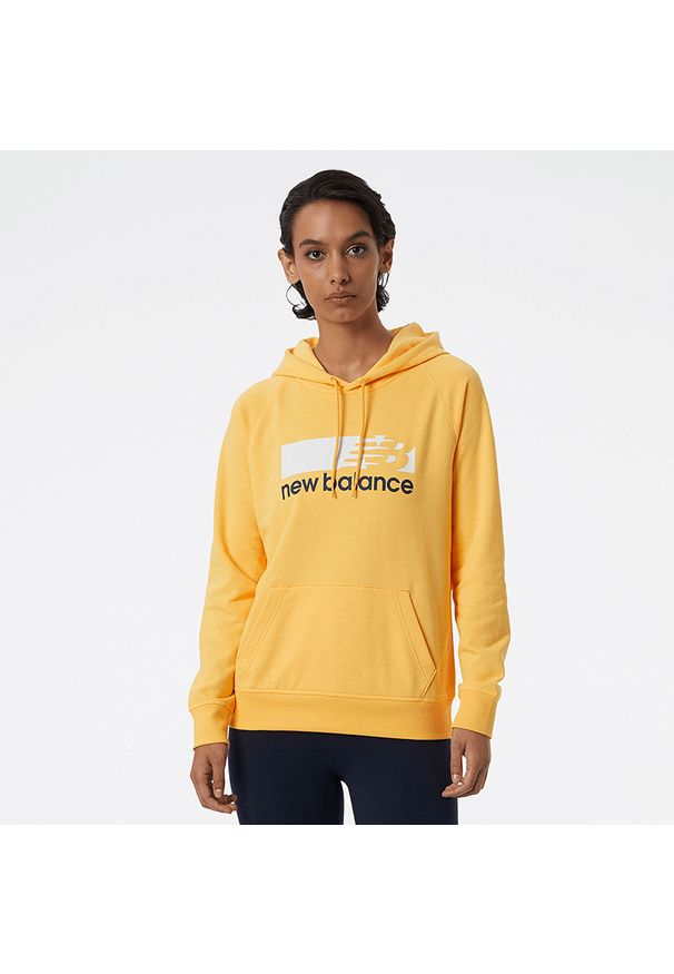Bluza New Balance WT13802VAC – żółta. Typ kołnierza: kaptur. Kolor: żółty. Materiał: dzianina, prążkowany, materiał, bawełna