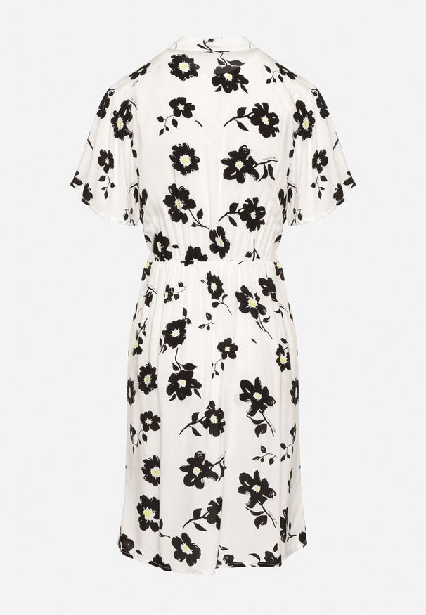 Born2be - Biała Sukienka w Kwiaty z Paskiem Cleza. Okazja: na co dzień. Typ kołnierza: dekolt w kształcie V. Kolor: biały. Wzór: kwiaty. Sezon: wiosna, lato. Styl: elegancki, casual