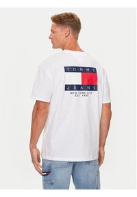 Tommy Jeans T-Shirt DM0DM19695 Biały Regular Fit. Kolor: biały. Materiał: bawełna