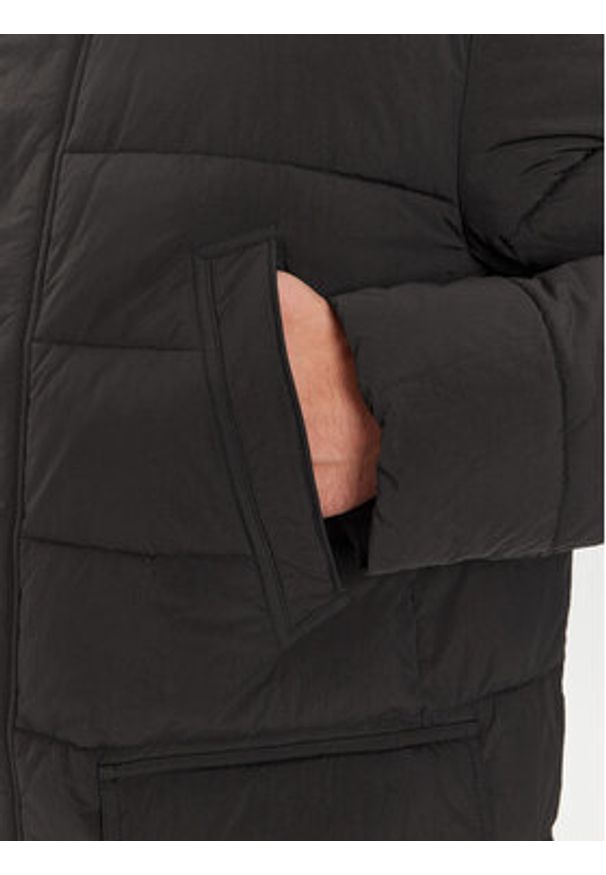 JOOP! Jeans Kurtka zimowa 15 JJO-322Larry 30048510 Czarny Regular Fit. Kolor: czarny. Materiał: syntetyk. Sezon: zima