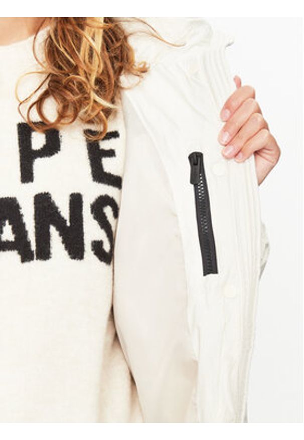 Pepe Jeans Kurtka zimowa Morgan PL402273 Biały Regular Fit. Kolor: biały. Materiał: syntetyk. Sezon: zima