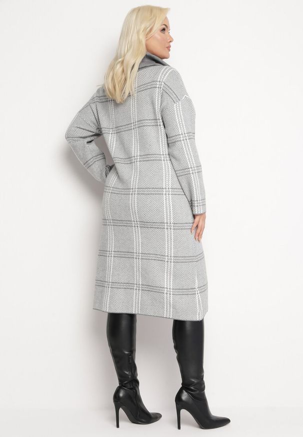 Born2be - Szara Sukienka Dzianinowa z Szerokim Golfem Racba. Okazja: na co dzień. Typ kołnierza: golf. Kolekcja: plus size. Kolor: szary. Materiał: dzianina. Typ sukienki: dla puszystych. Styl: casual, elegancki