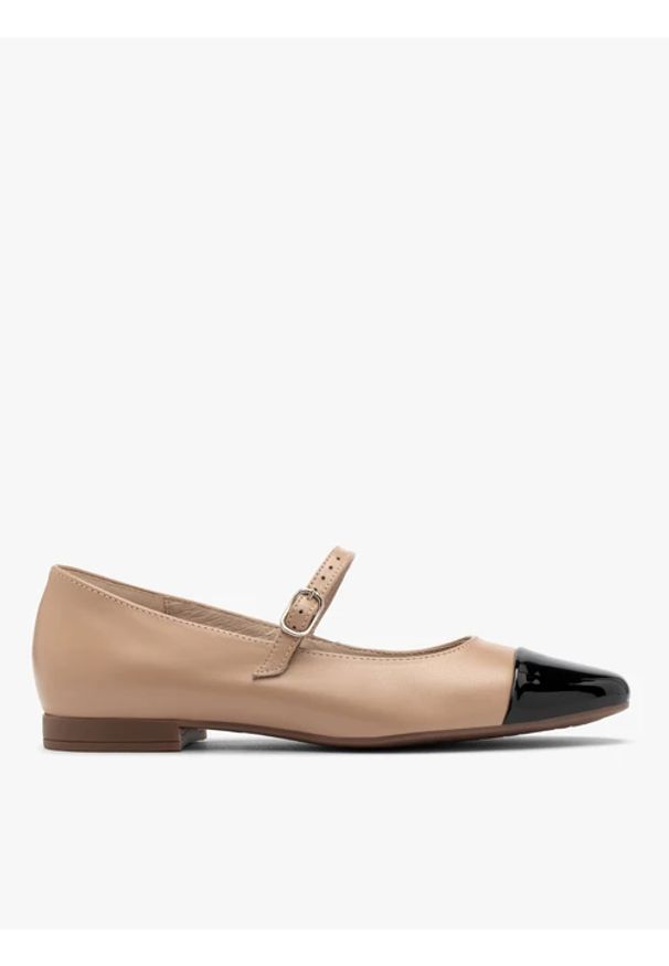 Ryłko - Beżowe baleriny z kontrastowym czarnym noskiem. Nosek buta: okrągły. Kolor: beżowy. Materiał: skóra. Styl: street