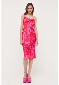 Morgan sukienka kolor czerwony midi prosta. Kolor: czerwony. Materiał: tkanina, skóra. Długość rękawa: na ramiączkach. Typ sukienki: proste. Długość: midi #6