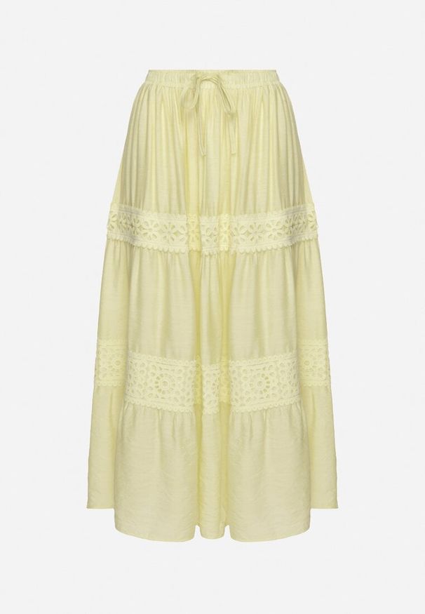 Born2be - Żółta Spódnica z Wiskozą o Rozkloszowanym Kroju z Koronkowym Zdobieniem Banilea. Okazja: na co dzień. Kolor: żółty. Materiał: koronka, wiskoza. Wzór: aplikacja. Styl: klasyczny, casual, elegancki