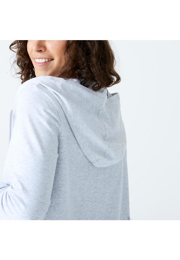 DOMYOS - Bluza na zamek damska Domyos Gym & Pilates 100. Kolor: szary. Materiał: elastan, bawełna, materiał. Sport: joga i pilates