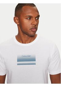 Calvin Klein T-Shirt K10K113803 Biały Regular Fit. Kolor: biały. Materiał: bawełna