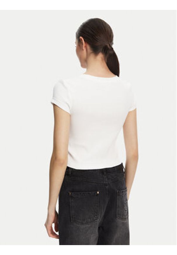 Calvin Klein Jeans T-Shirt LV047C910G Biały Regular Fit. Kolor: biały. Materiał: bawełna