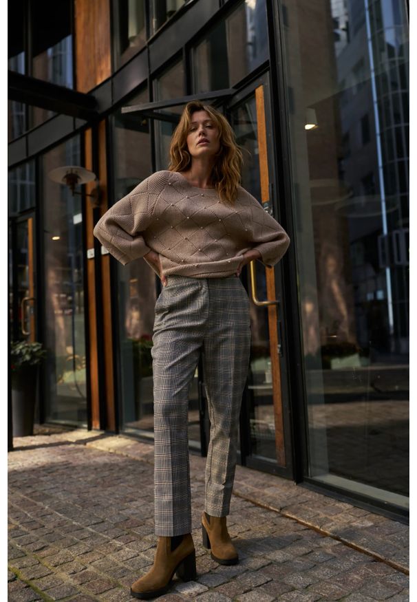 MOODO - Spodnie w kratę szare. Kolor: szary. Materiał: poliamid, poliester, elastan, wiskoza