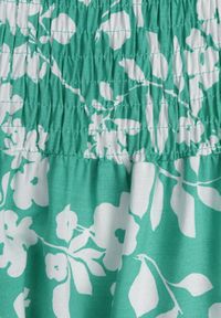 Born2be - Zielona Kwiecista Sukienka Hiszpanka Maxi z Marszczonymi Gumkami Ebothia. Typ kołnierza: dekolt hiszpanka. Kolor: zielony. Długość: maxi #2