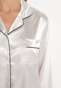 Born2be - Biały Satynowy Komplet Piżamowy z Koszulą i Spodniami Teusia. Kolor: biały. Materiał: satyna