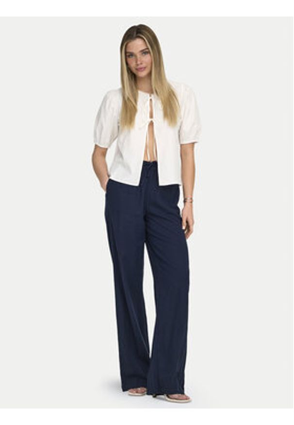 only - ONLY Bluzka Jenna 15368592 Kremowy Regular Fit. Kolor: kremowy. Materiał: bawełna