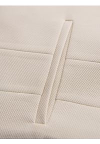 Ombre Clothing - Dopasowana elegancka męska kamizelka z elastanem i klapami – beżowa V2 OM-BLZV-0145 - XXL. Kolor: beżowy. Materiał: elastan. Wzór: gładki, jednolity. Styl: elegancki #8