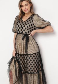 Born2be - Beżowo-Czarna Tiulowa Sukienka Maxi z Paskiem Falbankami i Bufiastymi Rękawami Zelari. Typ kołnierza: kołnierz z falbankami. Kolor: beżowy. Materiał: tiul. Długość: maxi #1