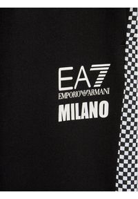 EA7 Emporio Armani Spodnie dresowe 6RBP60 BJ05Z 1200 Czarny Regular Fit. Kolor: czarny. Materiał: bawełna #3