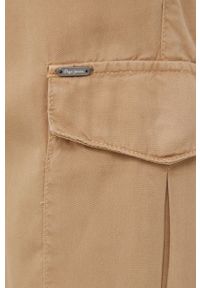 Pepe Jeans spodnie Jynx damskie kolor beżowy fason cargo high waist. Okazja: na co dzień. Stan: podwyższony. Kolor: beżowy. Materiał: tkanina. Styl: casual