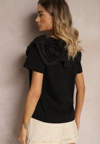 Renee - Czarny T-shirt z Bawełny Wykończony Ozdobnymi Elementami Kililena. Okazja: na co dzień, na spotkanie biznesowe, do pracy. Kolor: czarny. Materiał: bawełna. Wzór: aplikacja. Styl: biznesowy, klasyczny, elegancki, casual #5