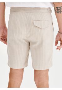Pako Lorente - PAKO LORENTE - Szorty męskie w prążek z lnem. Okazja: na co dzień. Materiał: len. Długość: krótkie. Wzór: prążki. Sezon: lato. Styl: casual