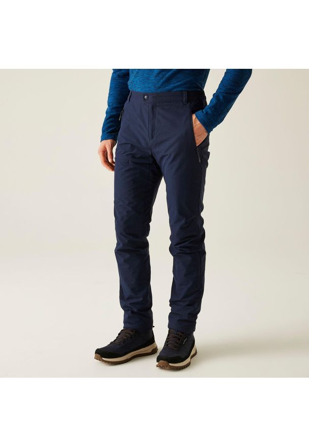 Regatta - Spodnie męskie zimowe ocieplane Highton. Kolor: niebieski. Materiał: materiał. Sezon: zima. Sport: turystyka piesza
