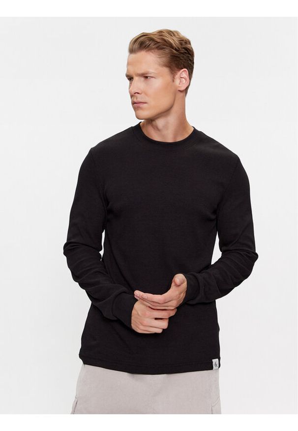 Calvin Klein Jeans Longsleeve J30J323481 Czarny Slim Fit. Kolor: czarny. Materiał: bawełna. Długość rękawa: długi rękaw