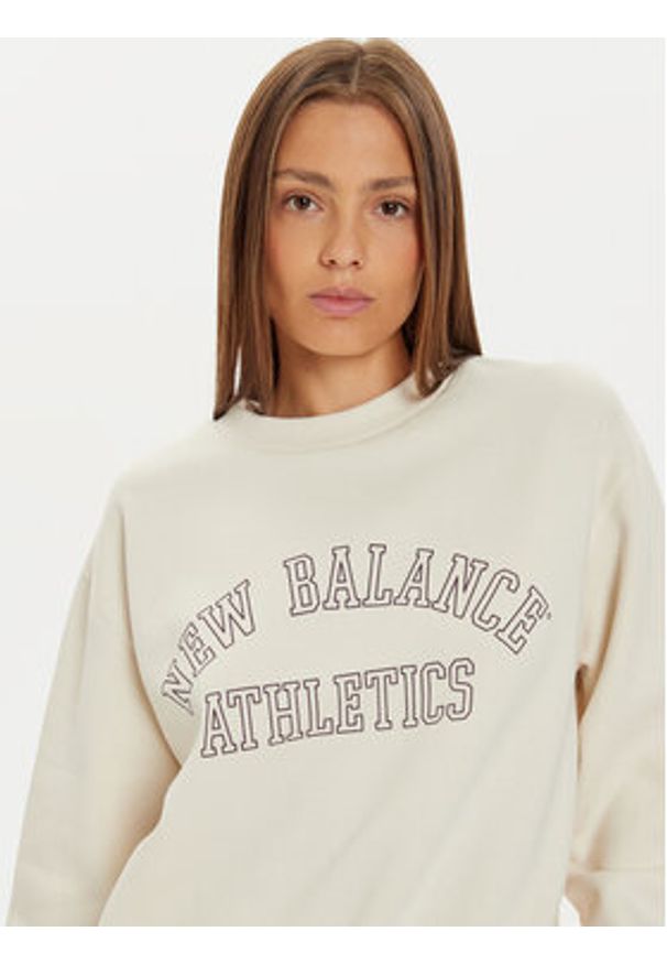 New Balance Bluza WT43516 Beżowy Relaxed Fit. Kolor: beżowy. Materiał: bawełna