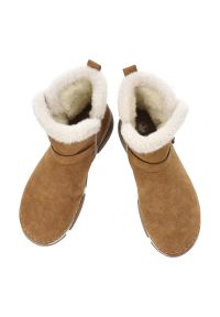 Śniegowce damskie Rieker, futerko na solidnej podeszwie i zapinane na suwak, brązowe, 45966-20. Zapięcie: klamry. Kolor: brązowy. Materiał: futro. Szerokość cholewki: normalna. Sezon: zima. Styl: elegancki, sportowy #3