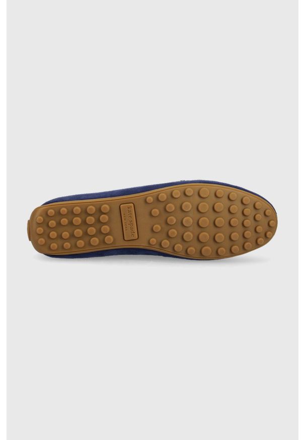Kate Spade mokasyny zamszowe Deck damskie kolor granatowy na płaskim obcasie. Nosek buta: okrągły. Kolor: niebieski. Materiał: zamsz. Obcas: na obcasie. Wysokość obcasa: niski