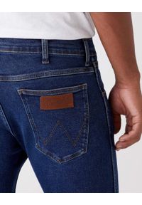 Wrangler - MĘSKIE SPODNIE JEANSOWE WRANGLER BRYSON BLUE BOUNCE W14XTX259 112126750 #5