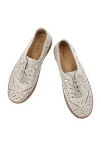 Półbuty damskie Vinceza, cholewka ze skóry naturalnej z perforacją zapewniającą przewiewność lekka podeszwa, beżowe, 79606. Kolor: beżowy. Materiał: skóra. Szerokość cholewki: normalna #6