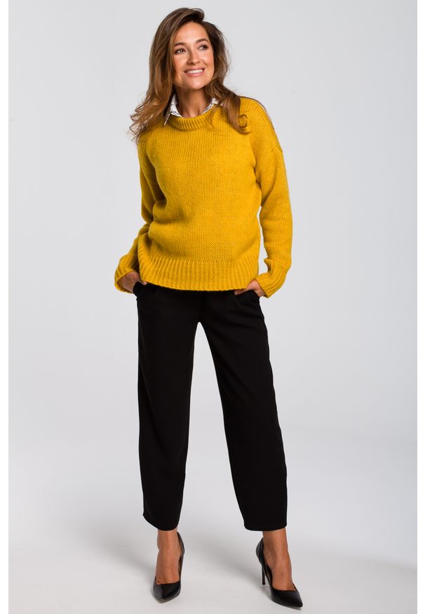 e-margeritka - Sweter wkładany przez głowę miodowy - l/xl. Kolor: pomarańczowy. Materiał: poliester, wełna, materiał. Długość: krótkie. Wzór: ze splotem. Styl: elegancki, klasyczny