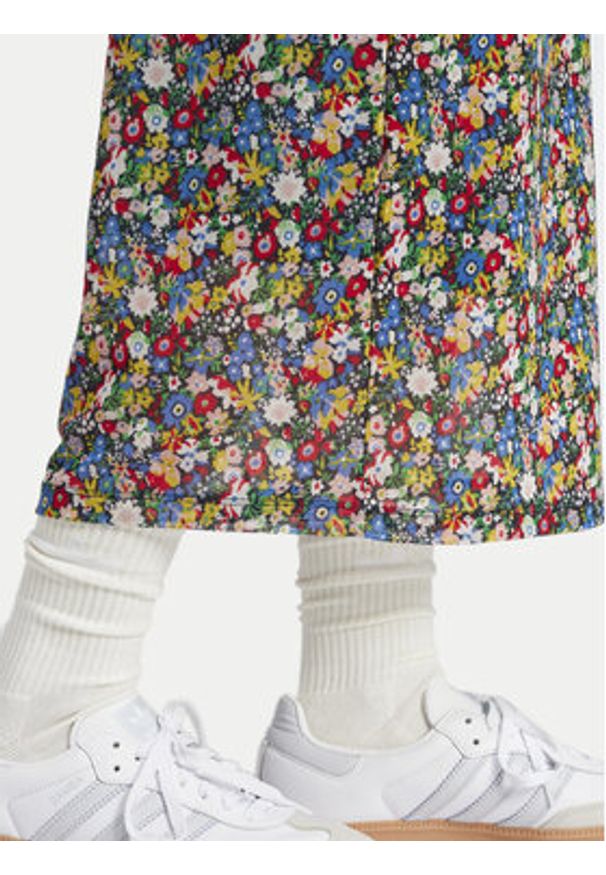 Adidas - adidas Sukienka codzienna Liberty London Mesh JC7773 Kolorowy Slim Fit. Okazja: na co dzień. Materiał: syntetyk. Wzór: kolorowy. Typ sukienki: proste. Styl: casual