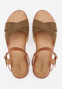 Born2be - Zielone Sandały VICES na Płaskiej Podeszwie z Paskiem w Kształcie X Doriven. Okazja: na co dzień, na randkę, na spacer. Zapięcie: pasek. Kolor: zielony. Materiał: len. Sezon: lato. Obcas: na płaskiej podeszwie. Styl: casual, elegancki #4