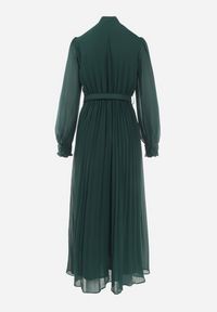 Born2be - Ciemnozielona Rozkloszowana Sukienka Maxi z Plisowanym Dołem i Paskiem Brofilla. Okazja: na co dzień. Kolor: zielony. Materiał: poliester. Wzór: aplikacja. Styl: casual, klasyczny. Długość: maxi #3