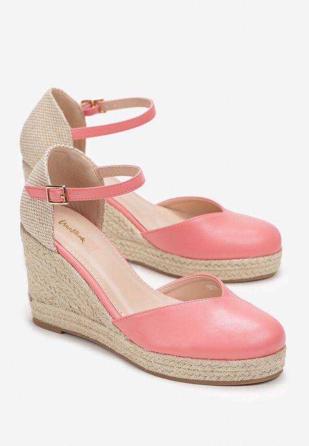 Renee - Różowe Sandały w Stylu Espadryli na Koturnie z Juty Nadolla. Kolor: różowy. Obcas: na koturnie