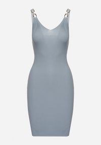 Born2be - Niebieska Sukienka Dopasowana z Trójkątnym Dekoltem Ramiączka z Metaliczną Wstawką Sylarisa. Okazja: na co dzień. Kolor: niebieski. Materiał: jeans. Długość rękawa: na ramiączkach. Styl: elegancki, casual