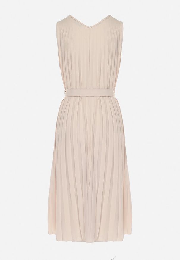 Born2be - Beżowa Rozkloszowana Sukienka Midi Plisowana z Materiałowym Paskiem Varethia. Kolor: beżowy. Materiał: materiał. Wzór: aplikacja. Długość: midi