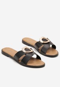 Born2be - Czarne Klapki z Ozdobną Klamrą Addnelia. Okazja: na co dzień, na spacer. Kolor: czarny. Sezon: lato. Styl: elegancki, casual #3