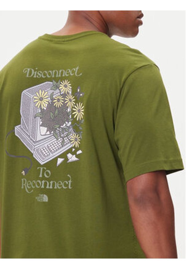 The North Face T-Shirt Connect NF0A8EGW Zielony Relaxed Fit. Kolor: zielony. Materiał: bawełna