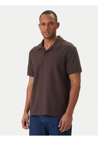 Calvin Klein Jeans Polo Easy Micro Waffle LV04RF205G Brązowy Regular Fit. Typ kołnierza: polo. Kolor: brązowy. Materiał: bawełna #1