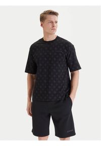 Guess T-Shirt Z6GI07 K2852 Czarny Relaxed Fit. Kolor: czarny. Materiał: bawełna #1
