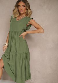 Renee - Zielona Sukienka z Bawełny z Falbankami Hirlio. Okazja: na co dzień. Typ kołnierza: kołnierz z falbankami. Kolor: zielony. Materiał: bawełna. Sezon: lato. Styl: casual, elegancki