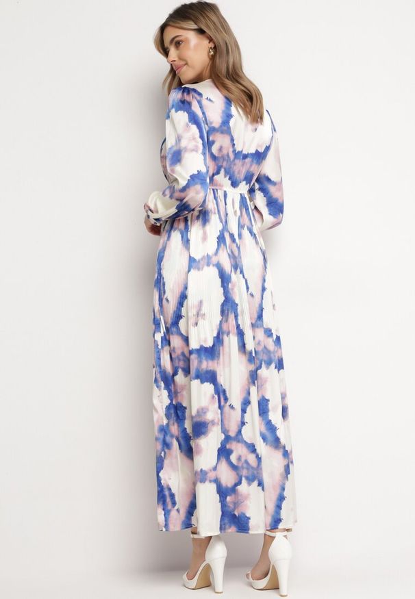 Born2be - Beżowo-Fioletowa Satynowa Sukienka Maxi Rozkloszowana z Guzikami Ulrina. Kolor: beżowy. Materiał: satyna. Styl: elegancki. Długość: maxi